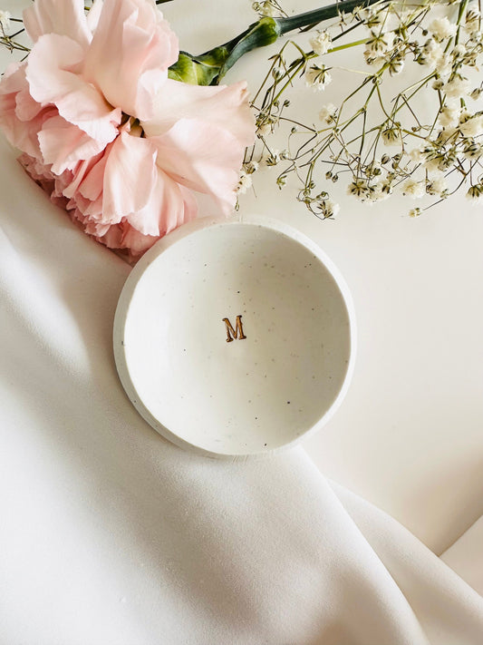 Minimalist monogram ring dish personalized, 2.5 inches bowl