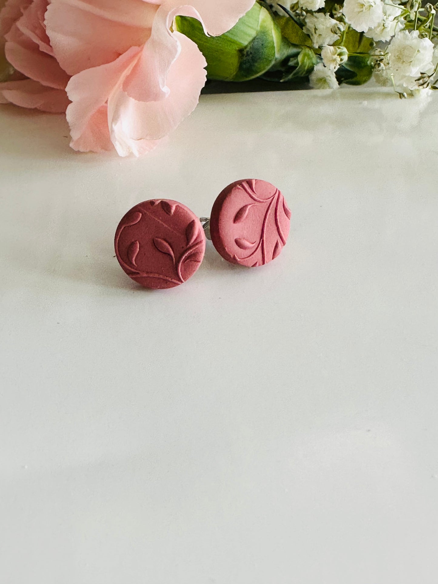 Dark rose red  patterned polymer clay stud earrings, 10 mm