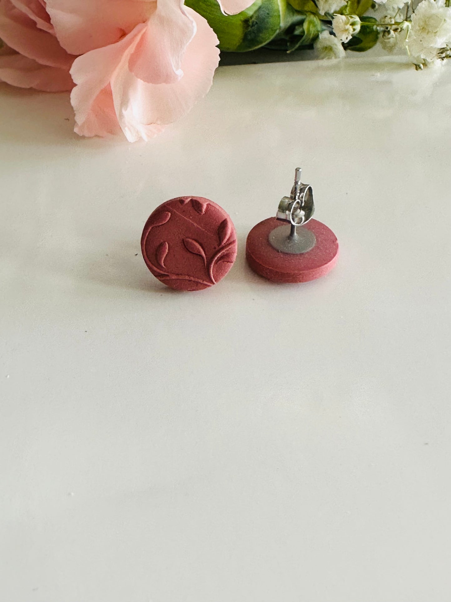 Dark rose red  patterned polymer clay stud earrings, 10 mm