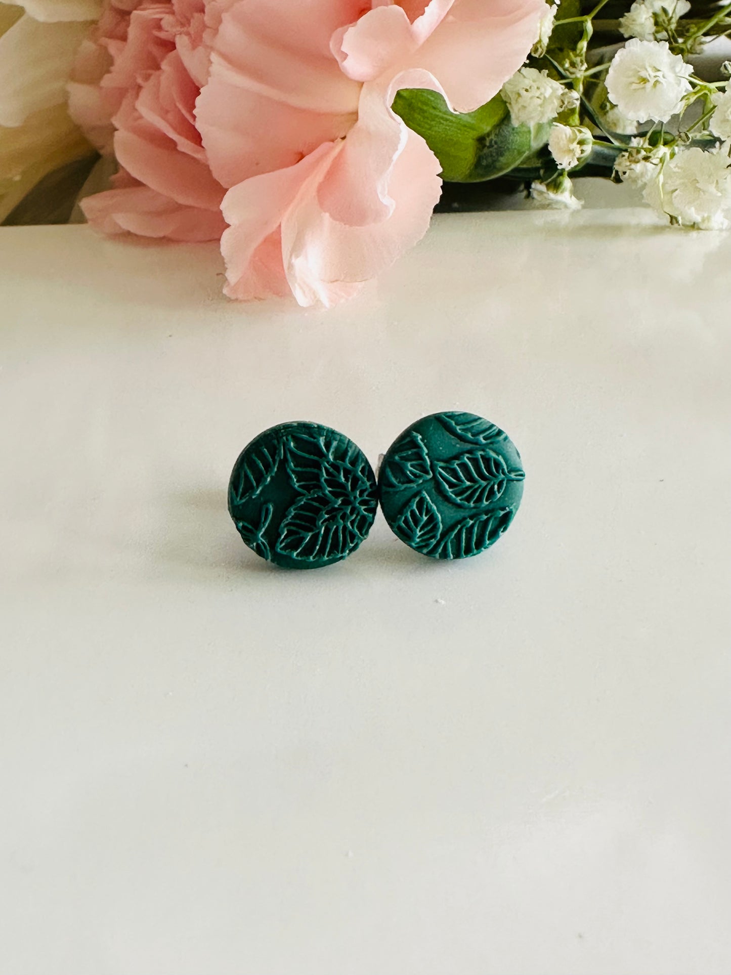 Emerald Green polymer clay stud earrings, 10 mm