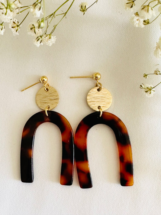 Turtoise arch earrings