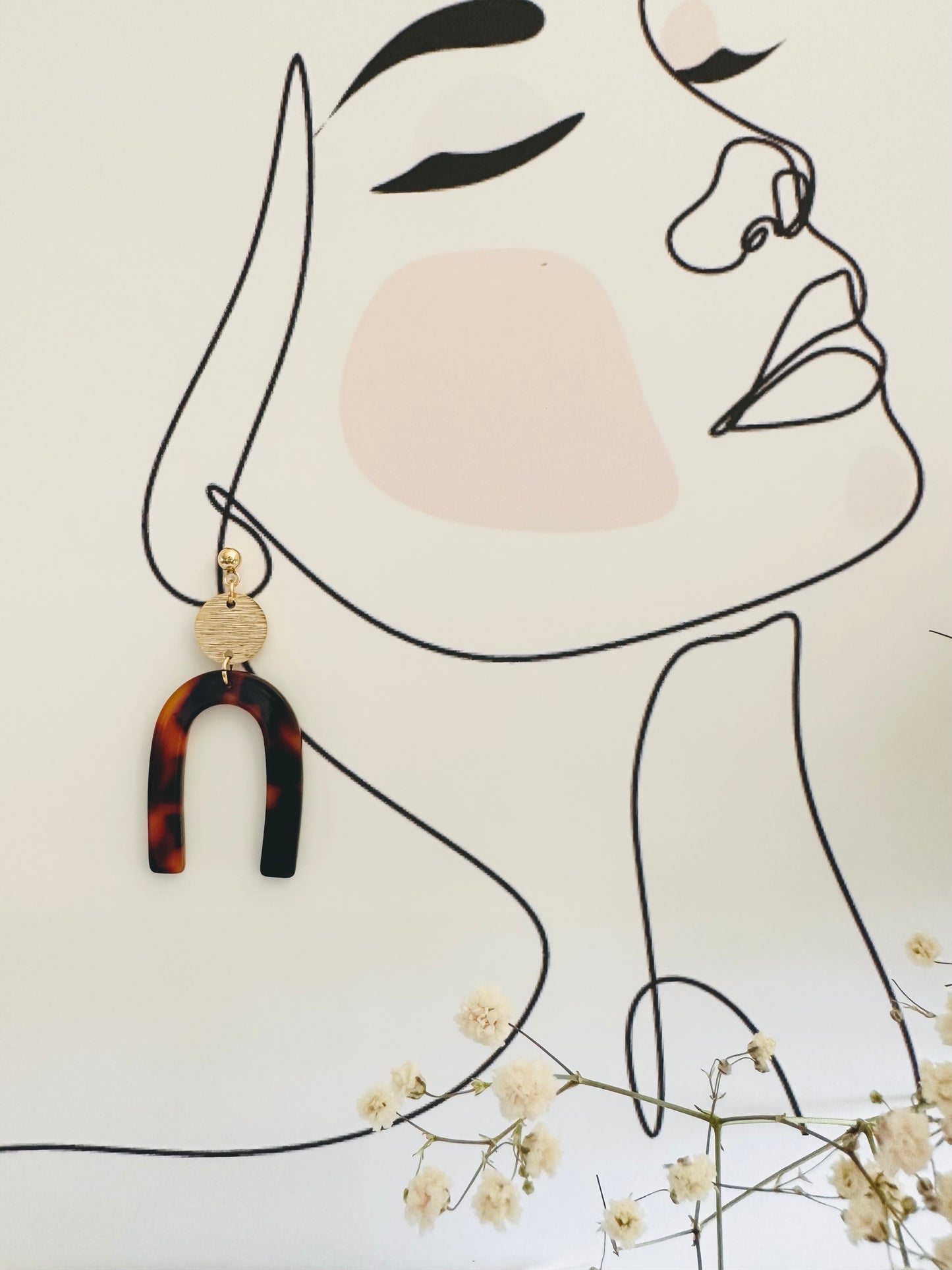 Turtoise arch earrings