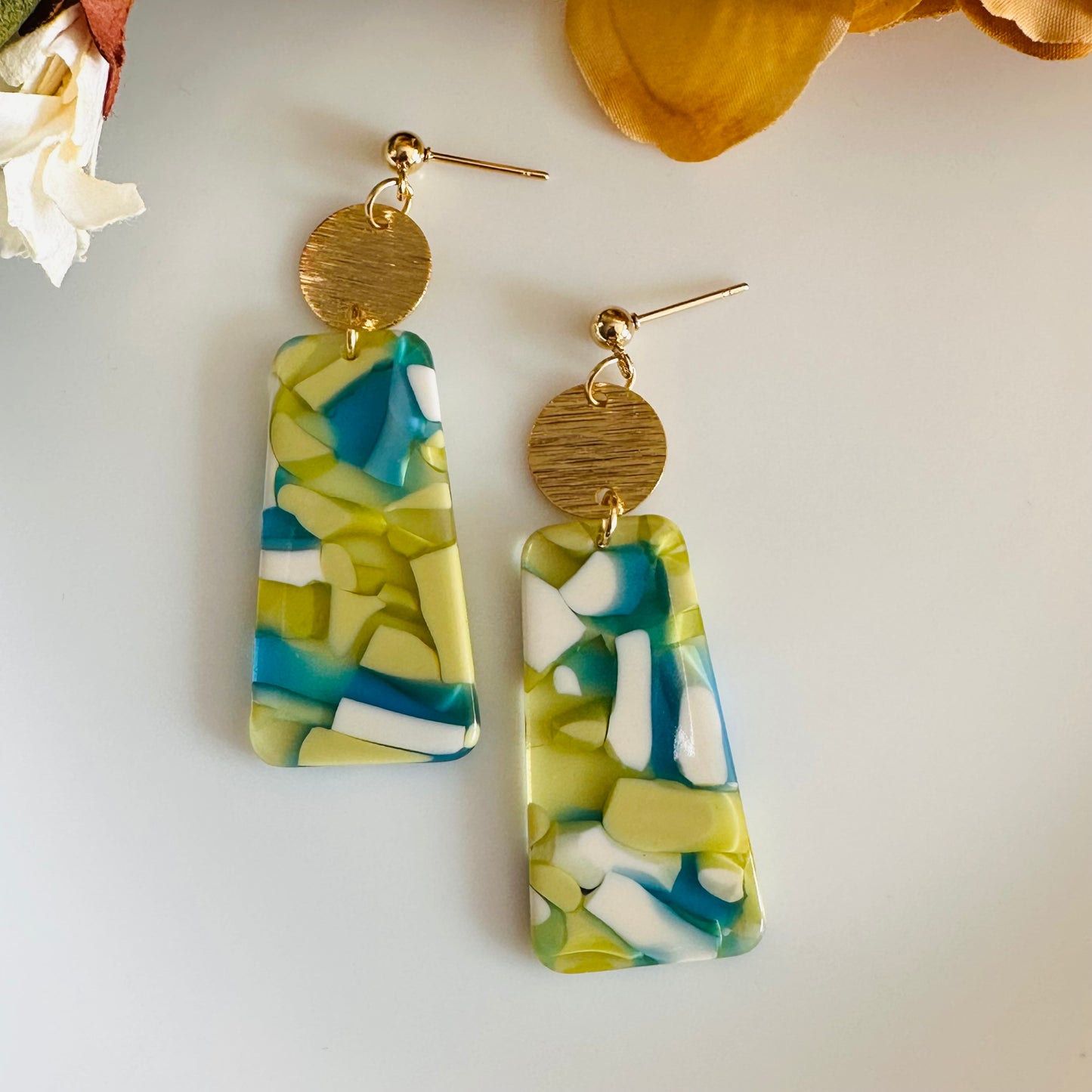 Colorful Resin Green earrings