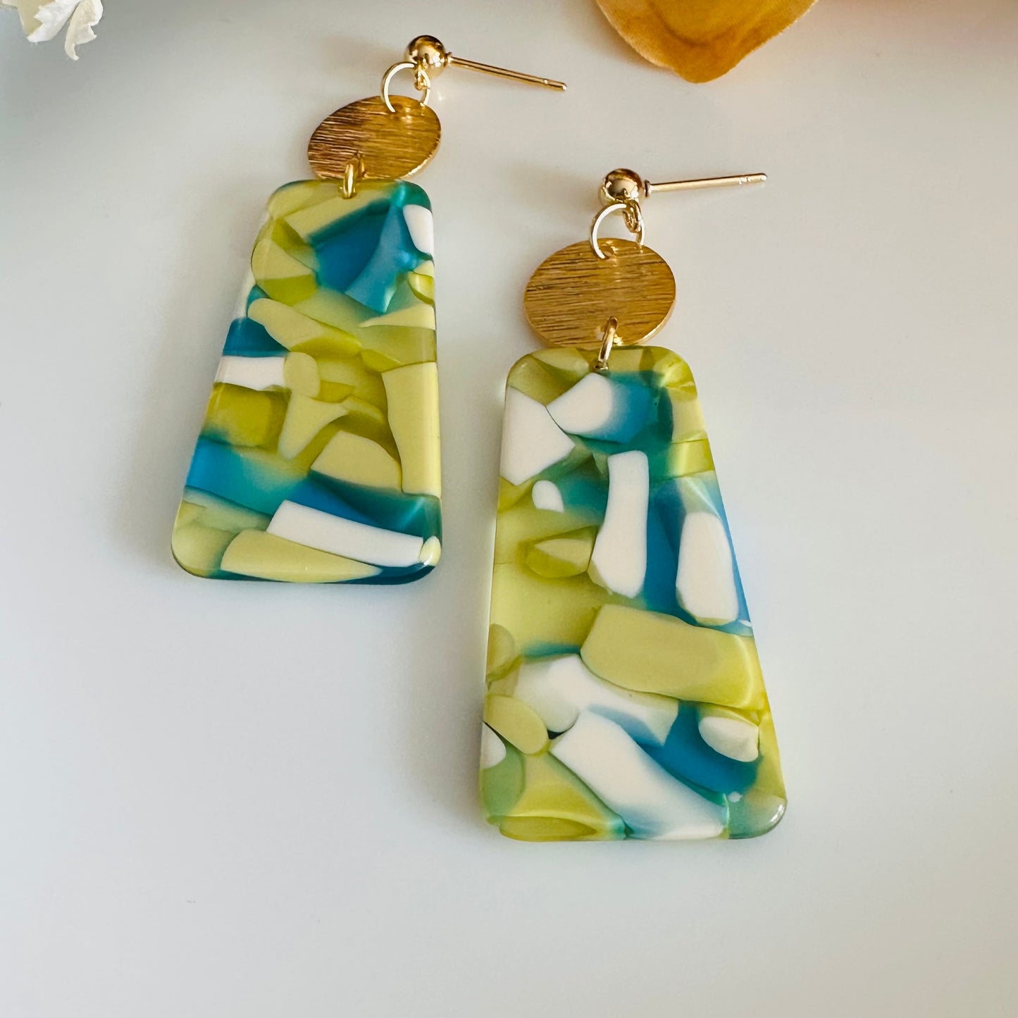 Colorful Resin Green earrings