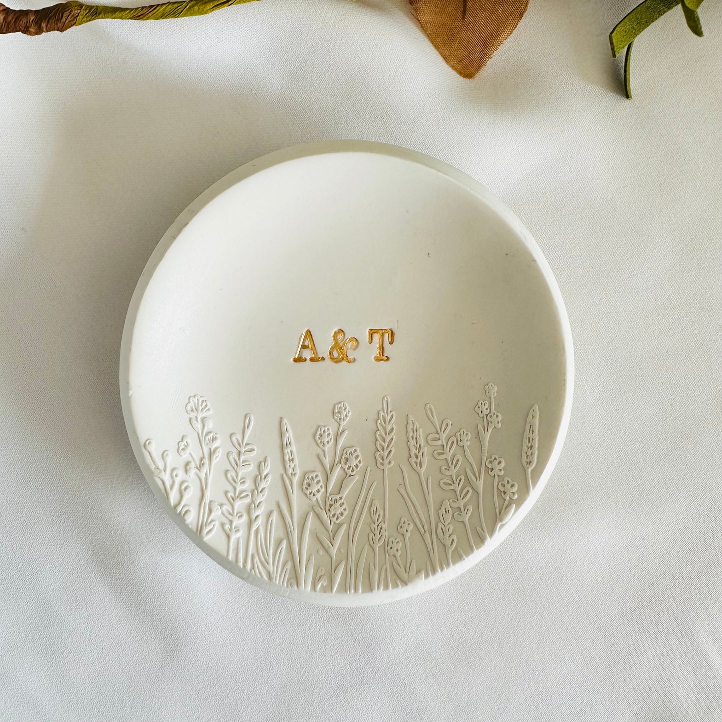 Embossed flower garden Personalized ring Dish